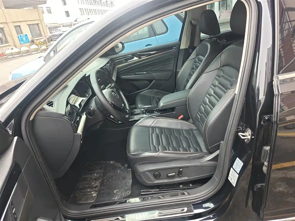 Volkswagen Passat 2019 330TSI Elite Version China VI фото 11