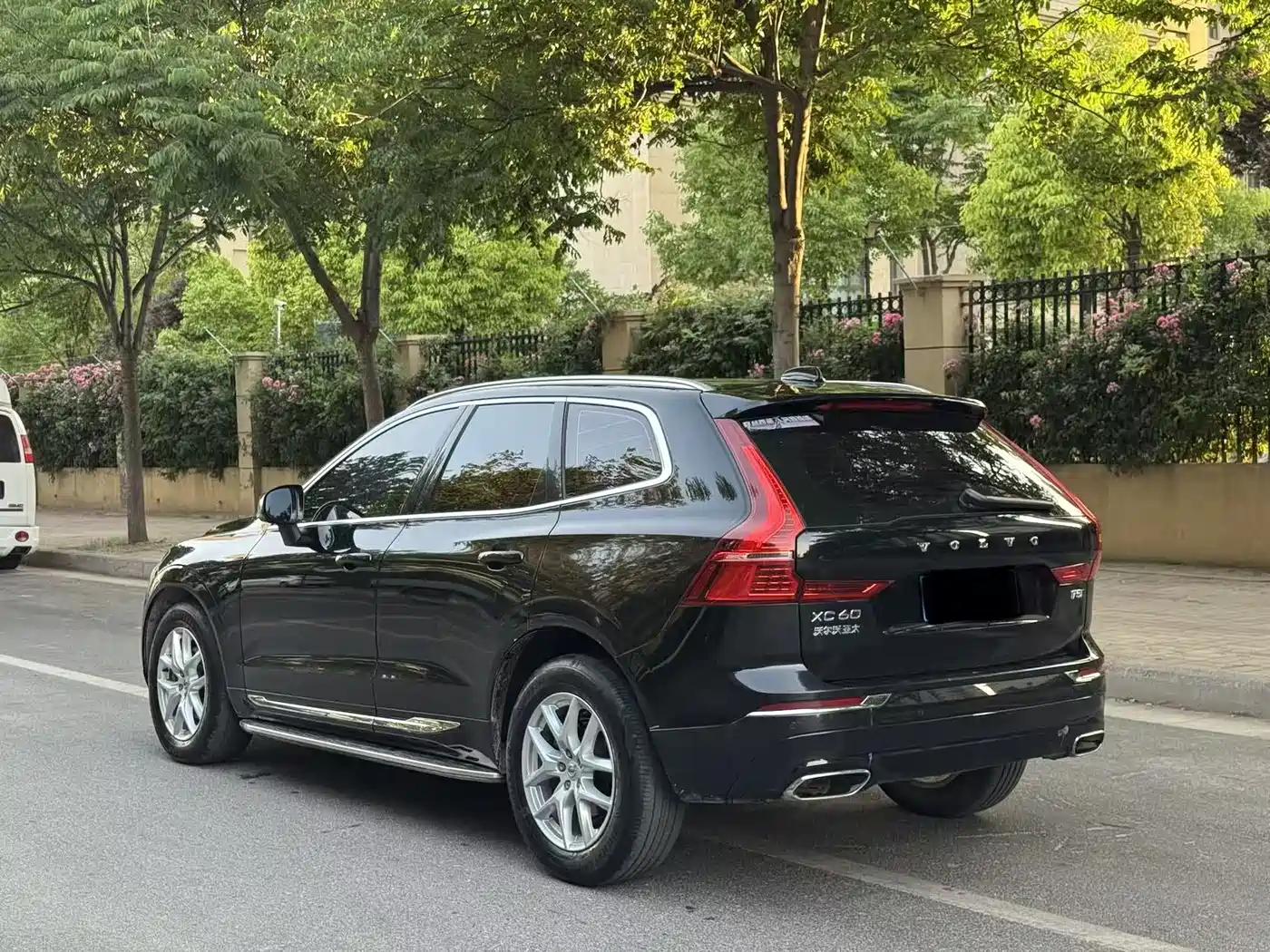 Volvo XC60 2021 T5 AWD Momentum фото 6