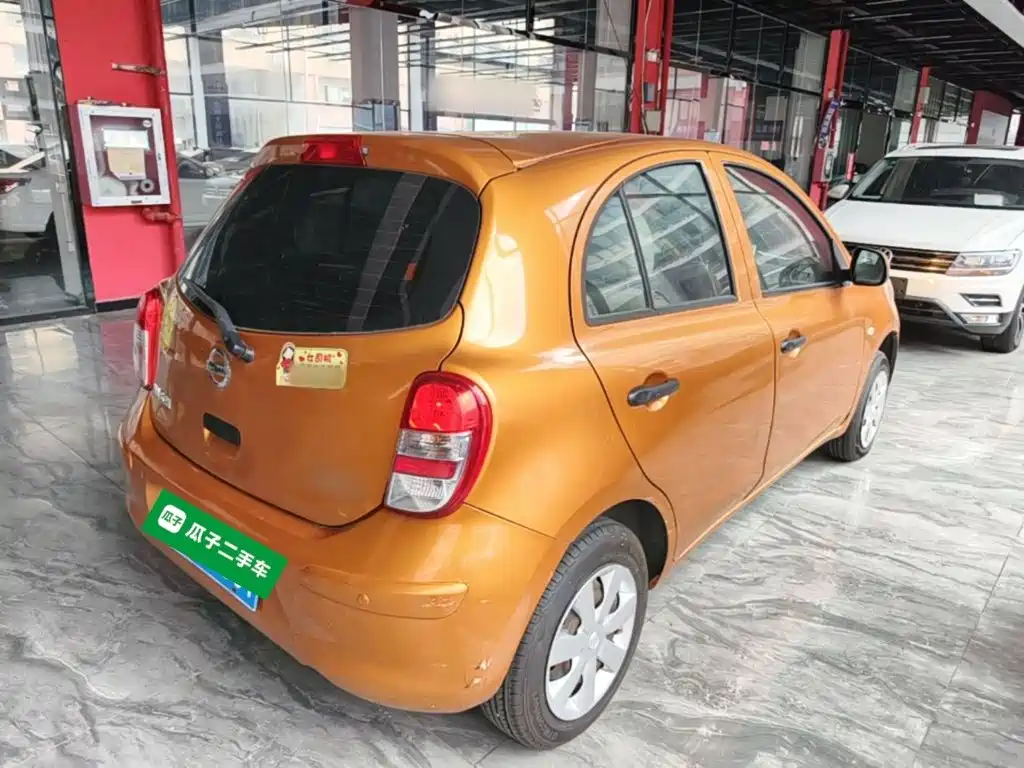 Nissan March 2015 2010 1.5L Automatic Easy Shine Edition