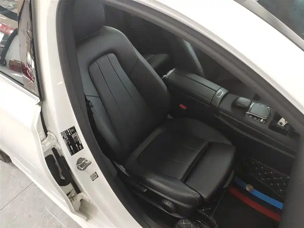 Mercedes-Benz A-Class 2021 A 200 L Sport Sedan Dynamic Type фото 25