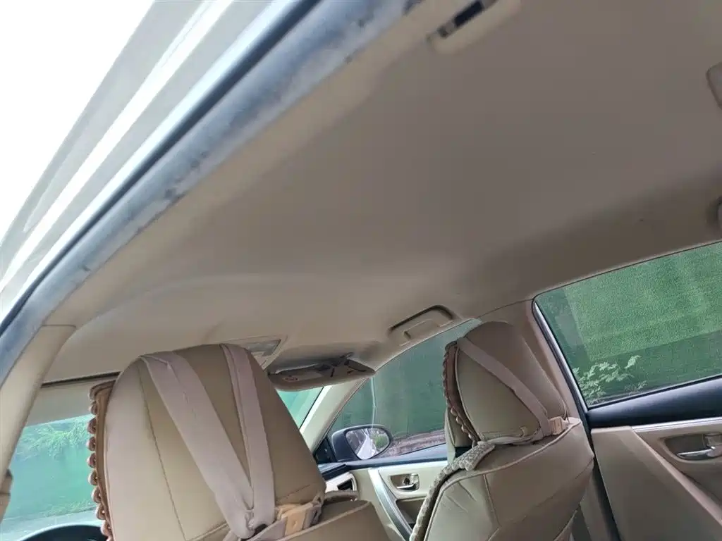 Toyota Corolla 2014 1.6L CVT GL фото 9