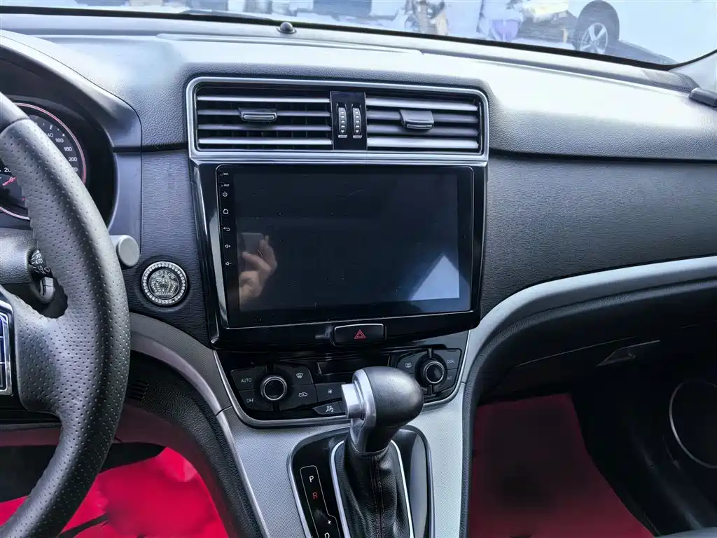 Haval H6 2015 Sport 1.5T Automatic 2WD Luxury фото 6