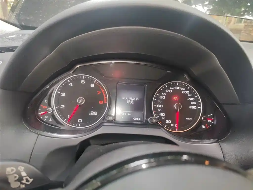 Audi Q5 2016 40 TFSI Comfort Model фото 6