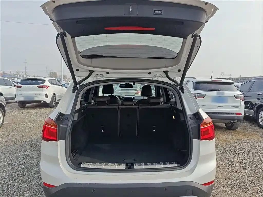 BMW X1 2019 sDrive18Li Premium Model фото 9