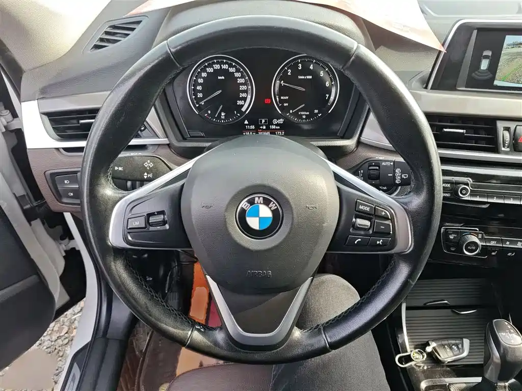 BMW X1 2019 sDrive18Li Premium Model фото 3