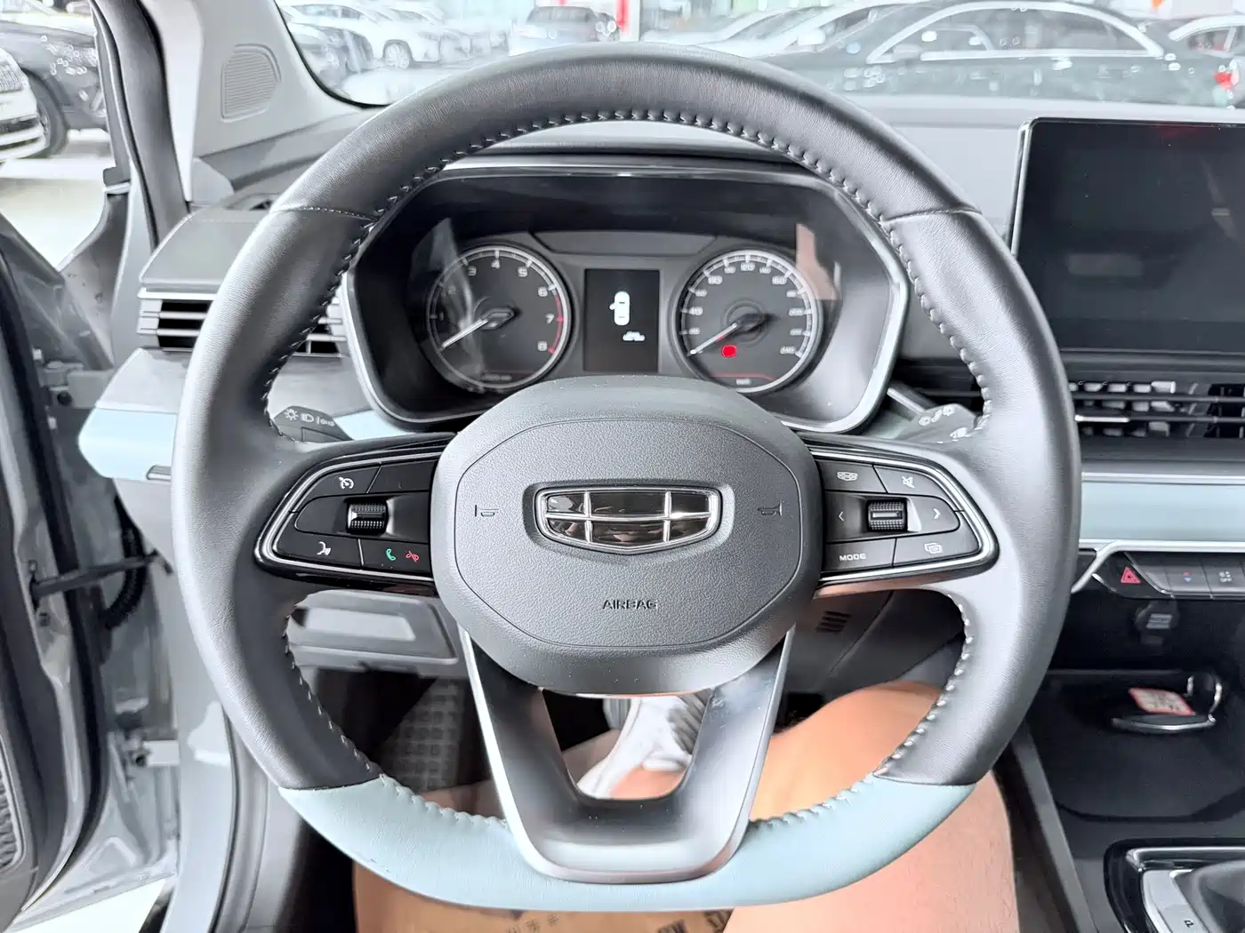 Geely Emgrand S 2022 2022 1.4T CVT Crossover Player