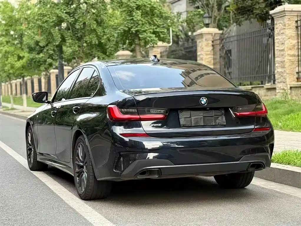 BMW 3 Series 2021 325i M Sport Night Edition фото 6