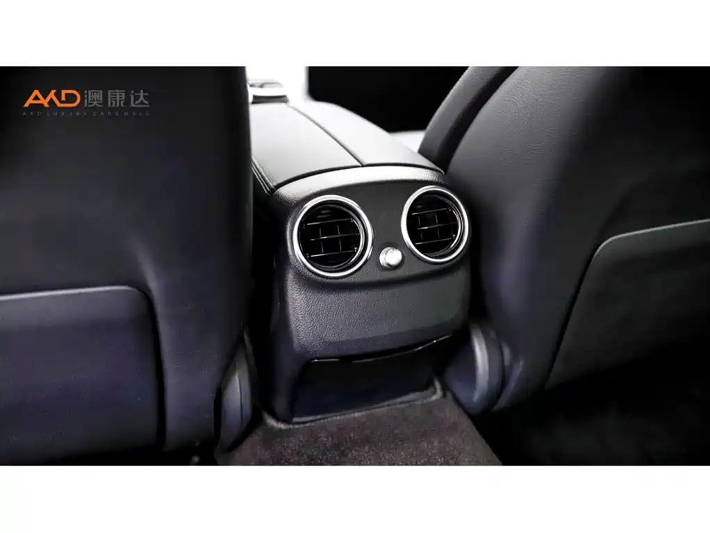 Mercedes-Benz C-Class 2016 C 180 L Sport фото 9