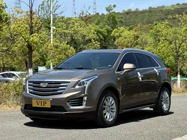 CADILLAC XT5