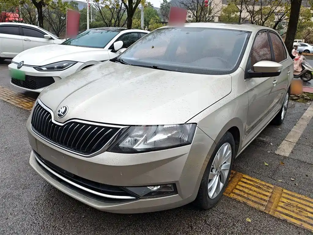 Škoda Rapid 2019 1.5L Automatic Comfort China V фото 2