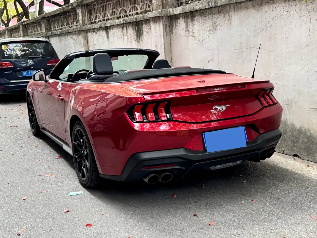 Ford Mustang 2024 2.3T EcoBoost Convertible Sport Edition фото 3