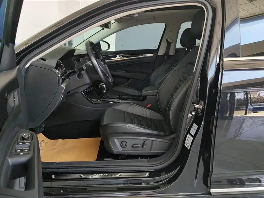 Volkswagen Passat 2020 330TSI Elite Edition China VI фото 9