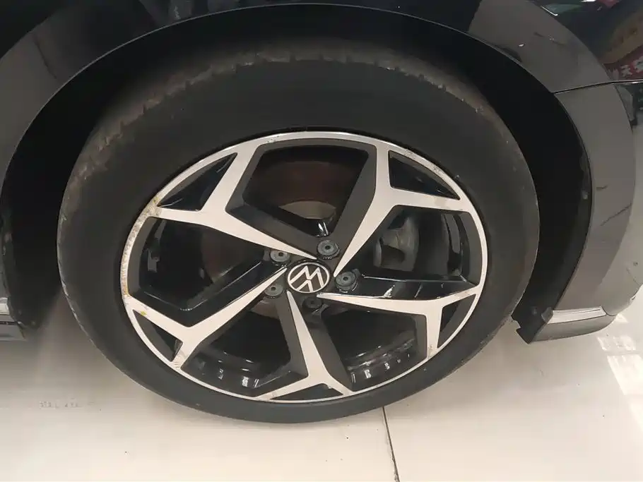 Volkswagen Magotan 2023 2 Million Units Anniversary Edition 330TSI DSG Leading Type фото 6