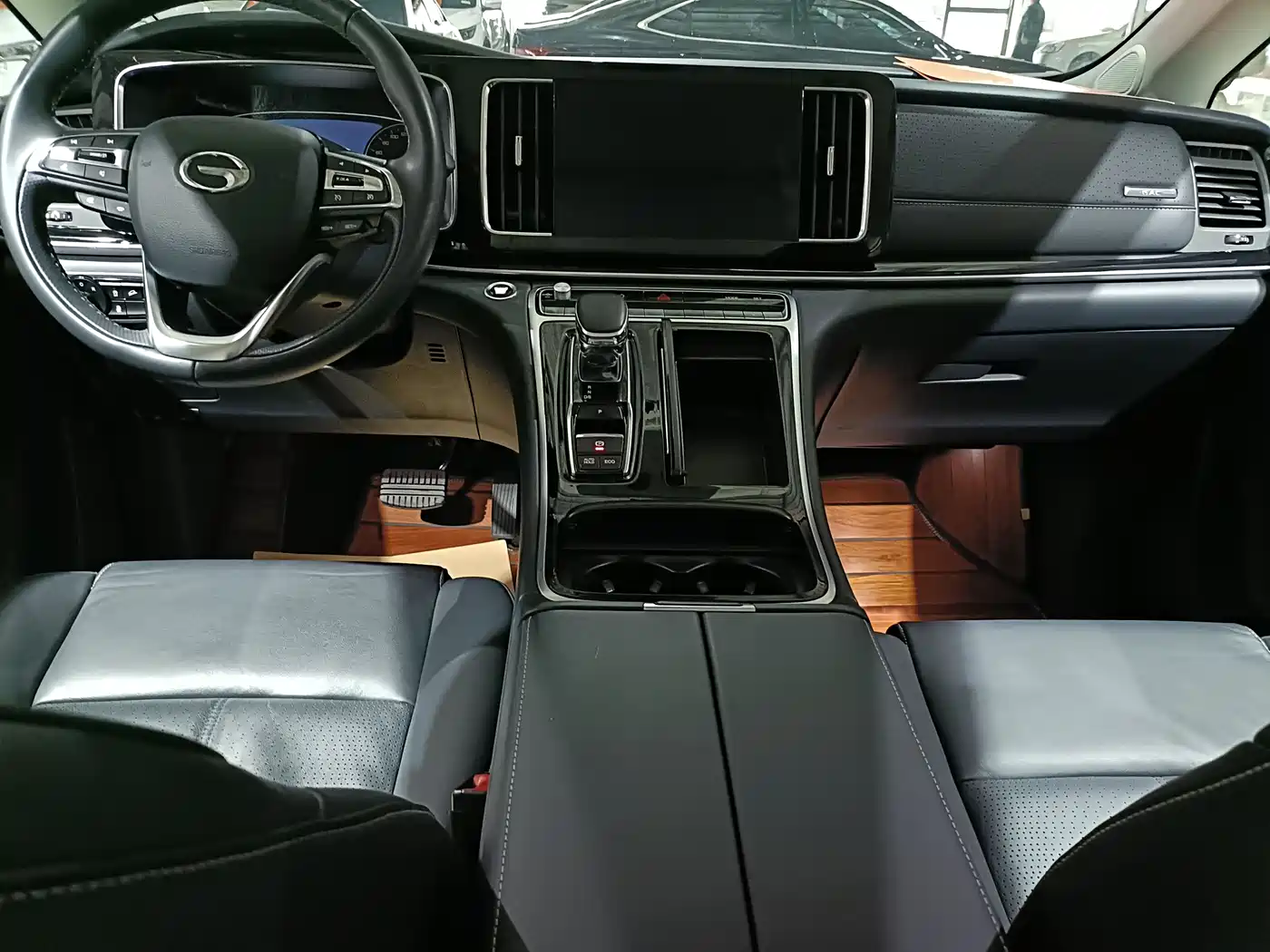 GAC Trumpchi Trumpchi M8 2021 Leading Show Series 390T Premium Edition фото 6