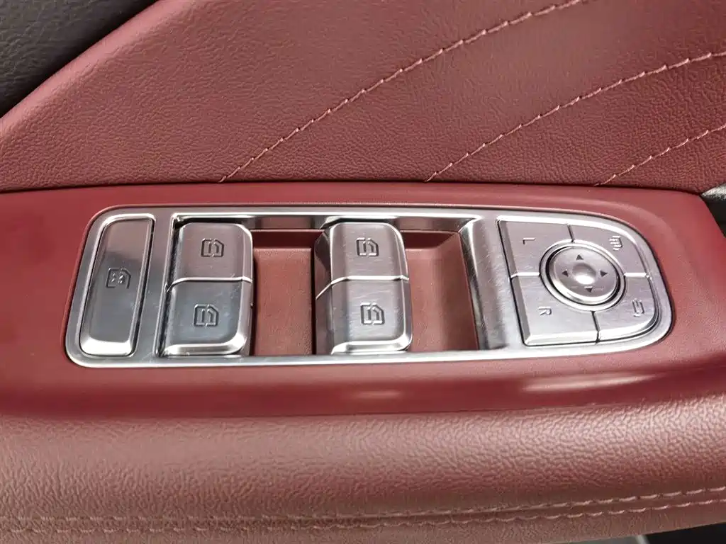 Hongqi H5 2023 2.0T Auto Smart Connect Flag Comfort фото 9