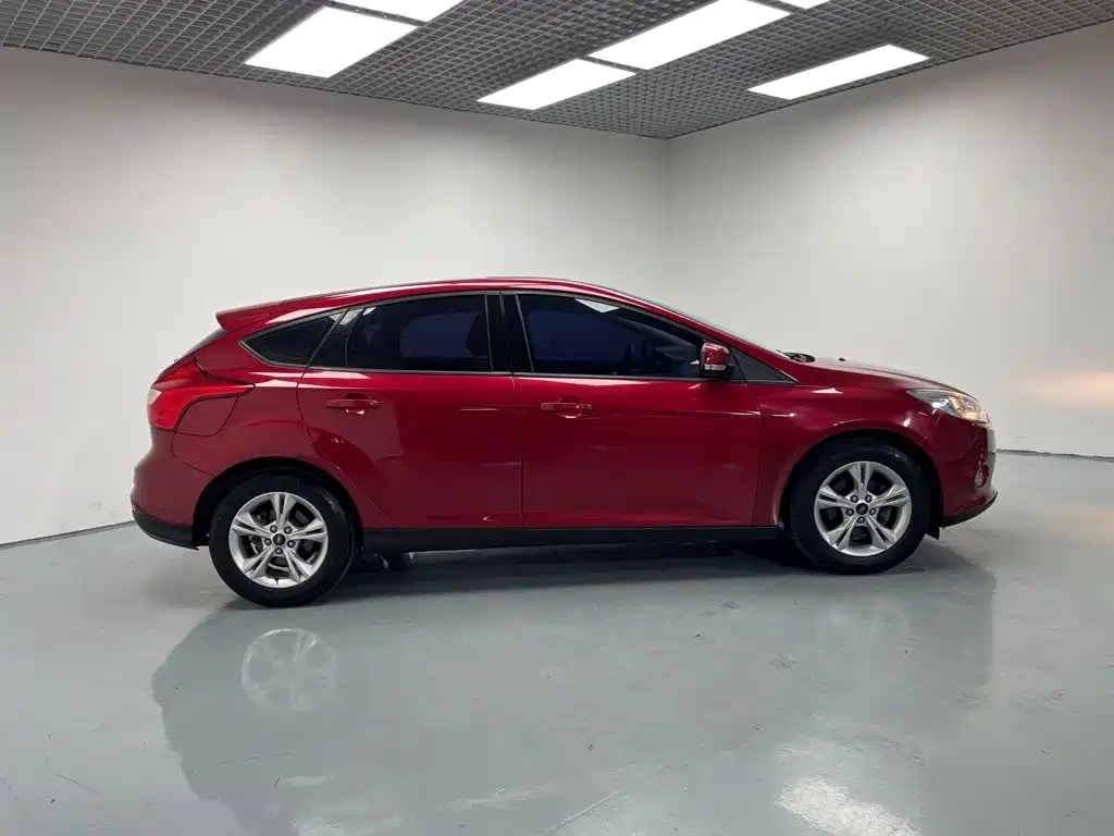 Ford Focus 2015 2012 Hatchback 1.6L Automatic Trend