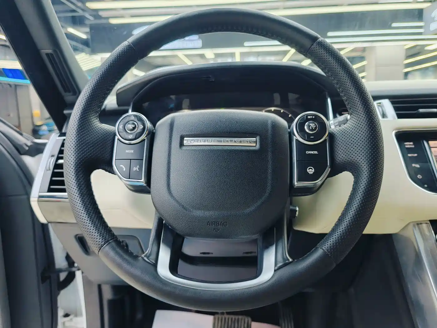 Land Rover Range Rover Sport фото 18