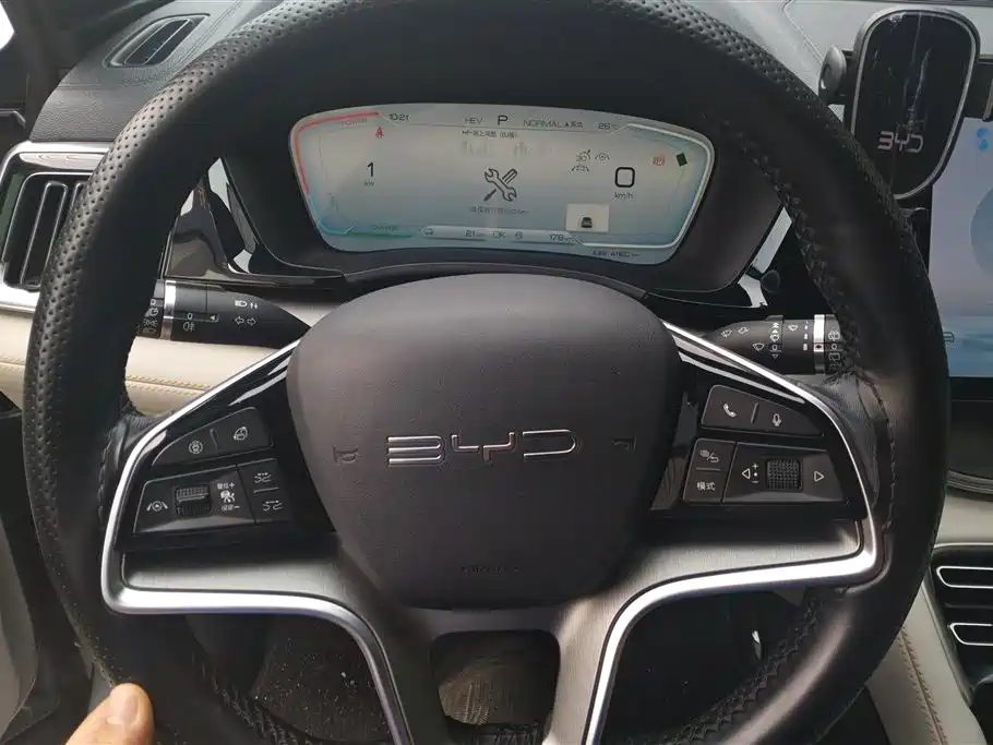 BYD Song PLUS PHEV 2023 Champion Edition DM-i 110KM Flagship PLUS фото 15