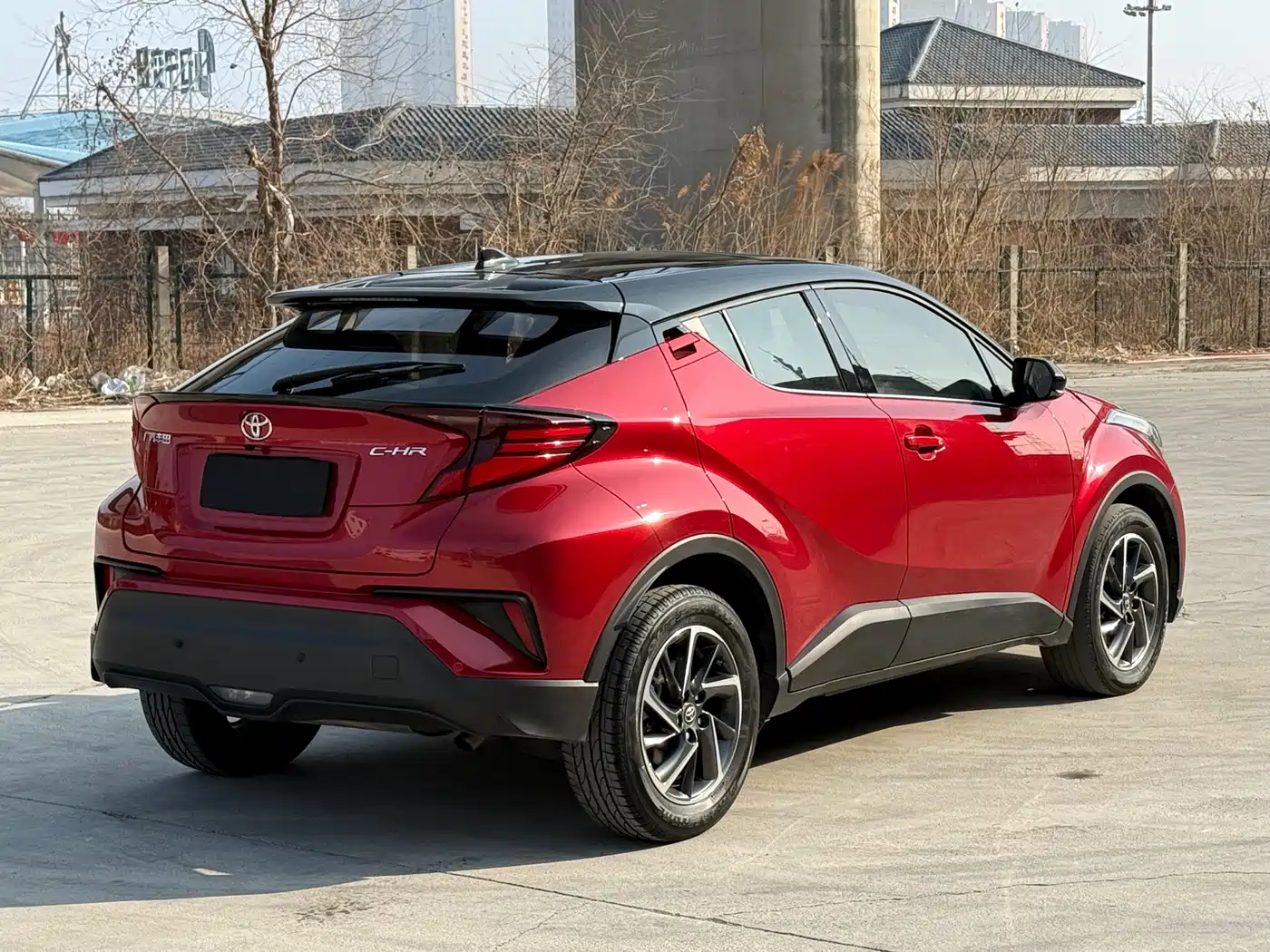 Toyota C-HR 2021 2.0L Luxury Edition фото 7