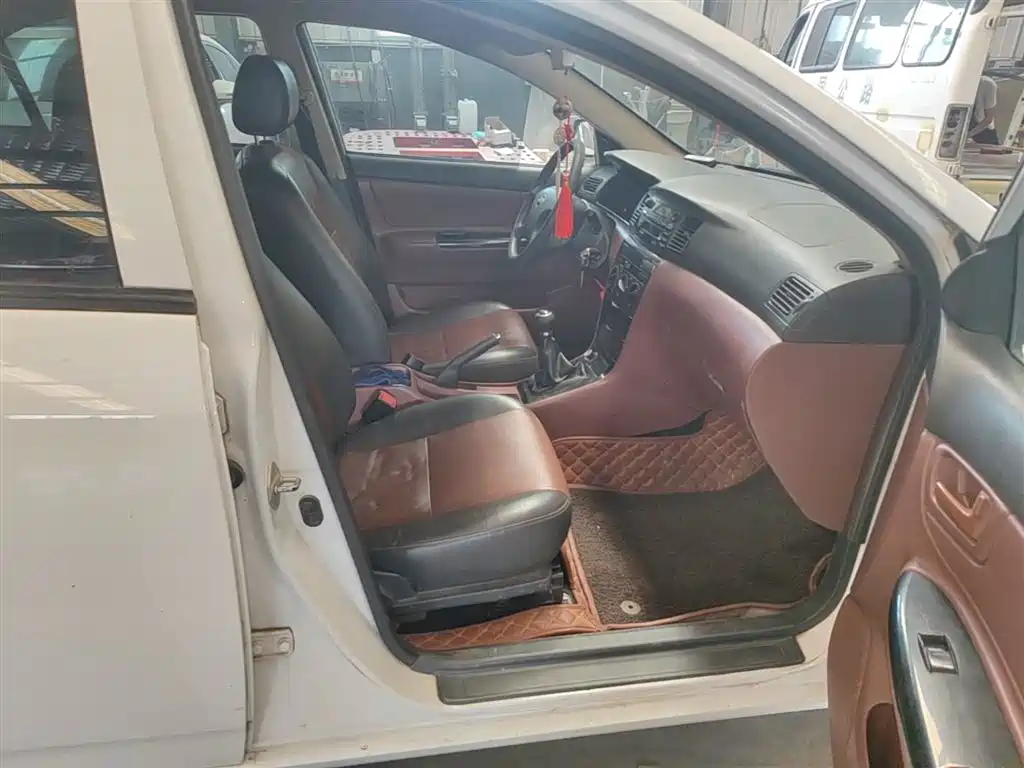 BYD F3 2012 Energy-saving Edition 1.5L Manual Comfort фото 20