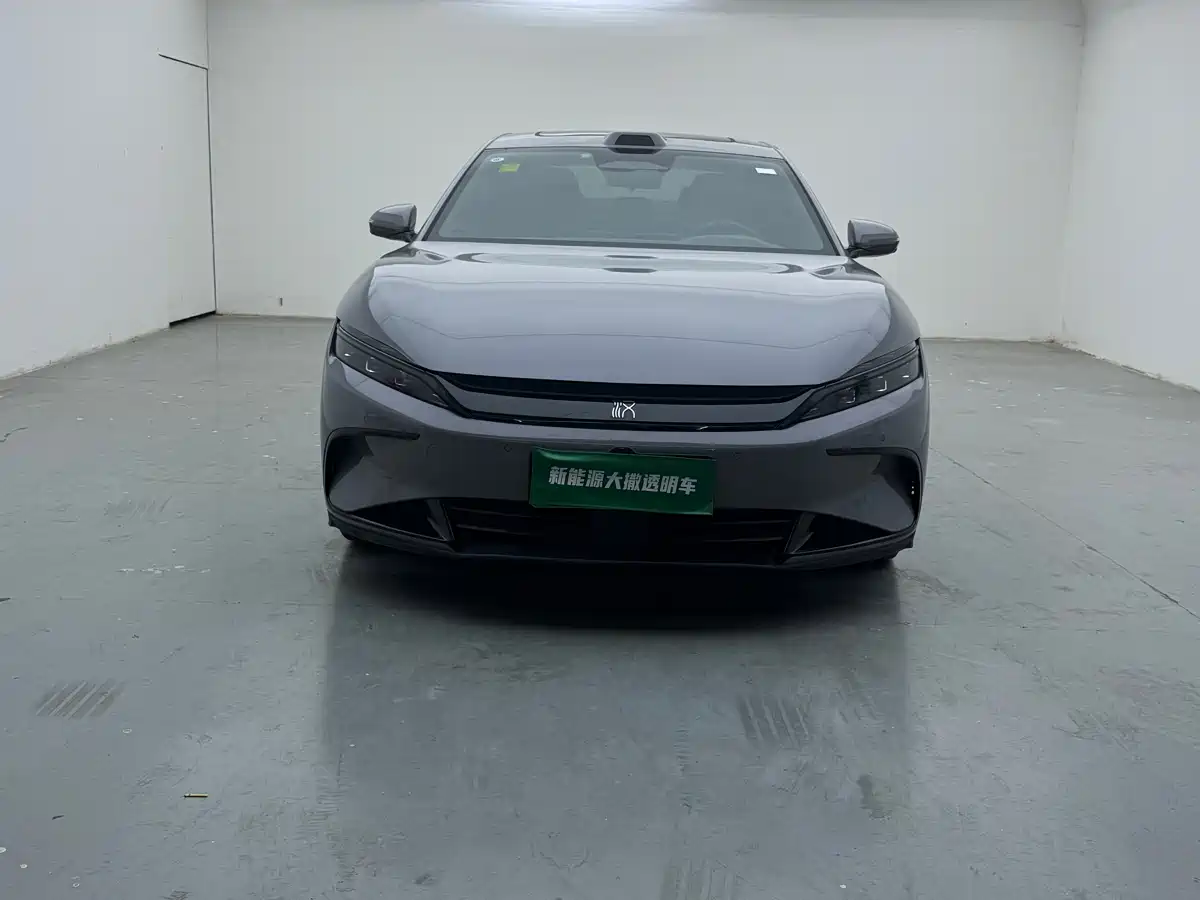 BYD Han 2025 DM-i Smart Driving Edition 125KM Honor фото 2