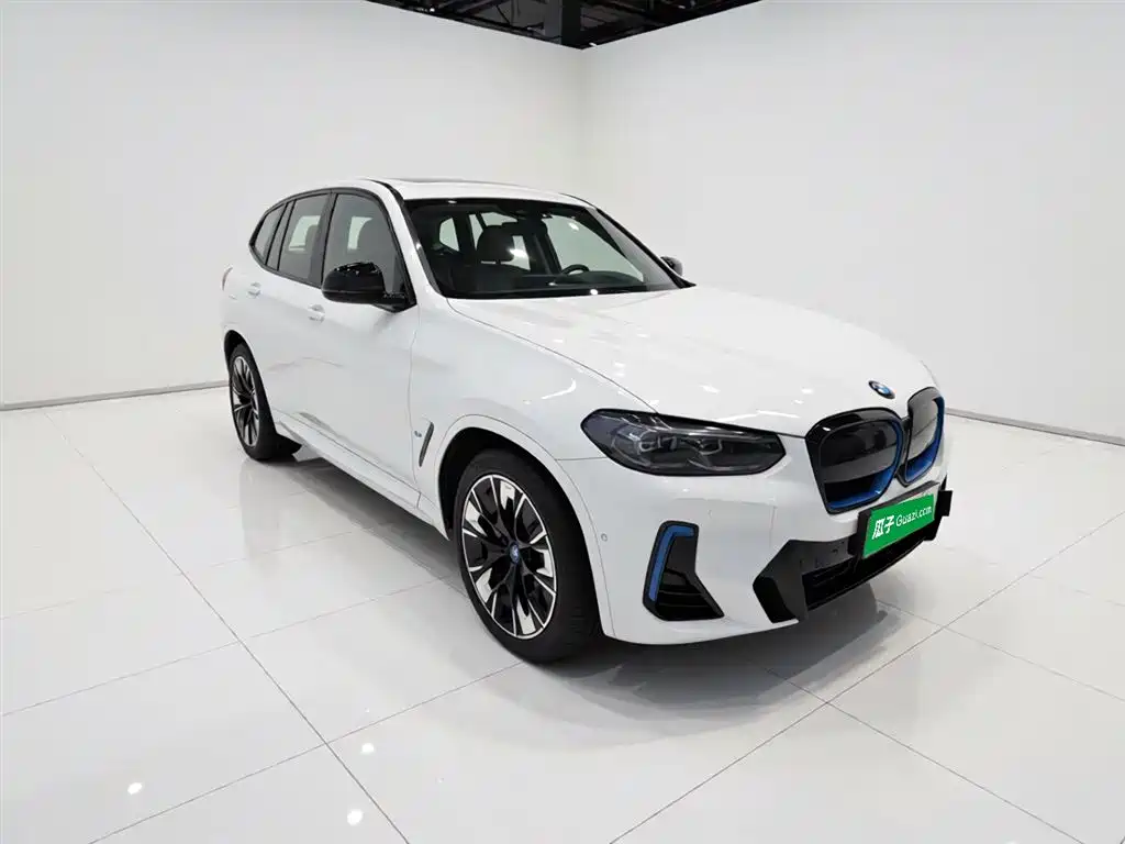 BMW iX3 2022 Innovation Leader фото 7