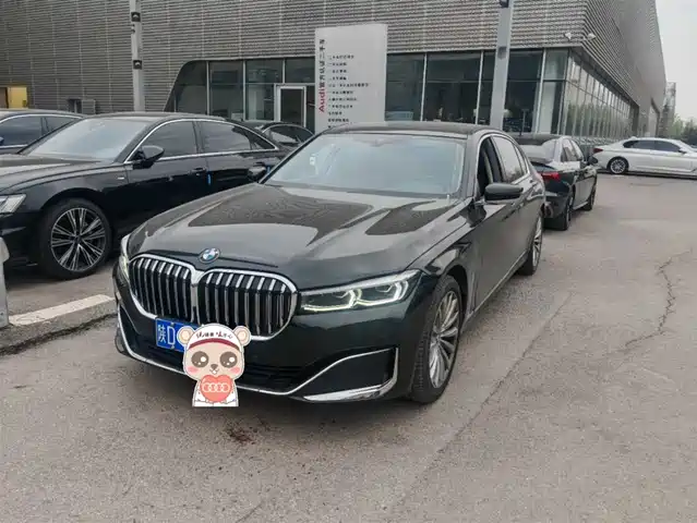 BMW 7 SERIES