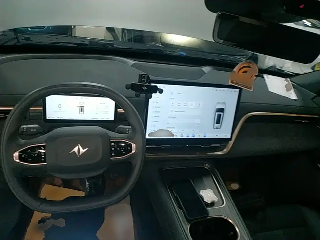 صورة 10 - Dongfeng Yipai eπ008