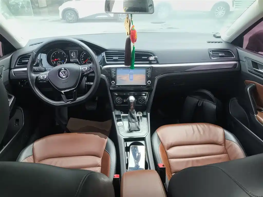 Volkswagen Lamando 2015 330TSI DSG Comfort фото 10