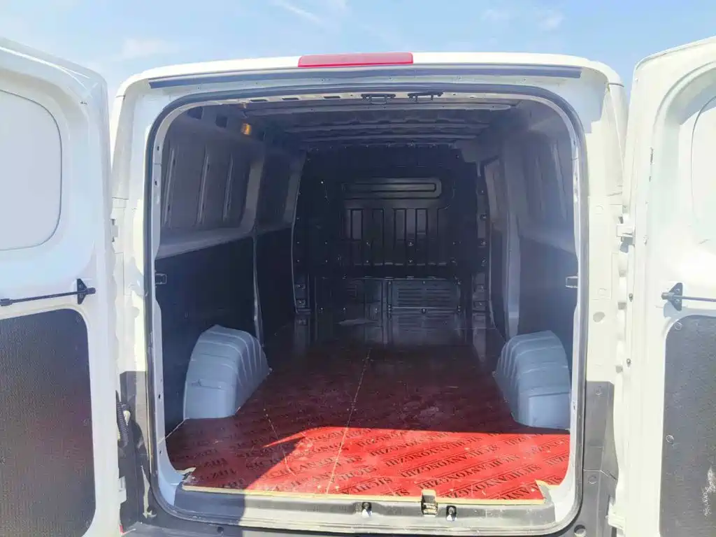 2026 SAIC Maxus Dana V1L