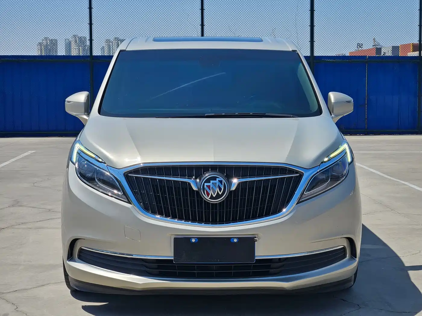 Buick GL8 2018 28T Luxury Model China VI фото 2