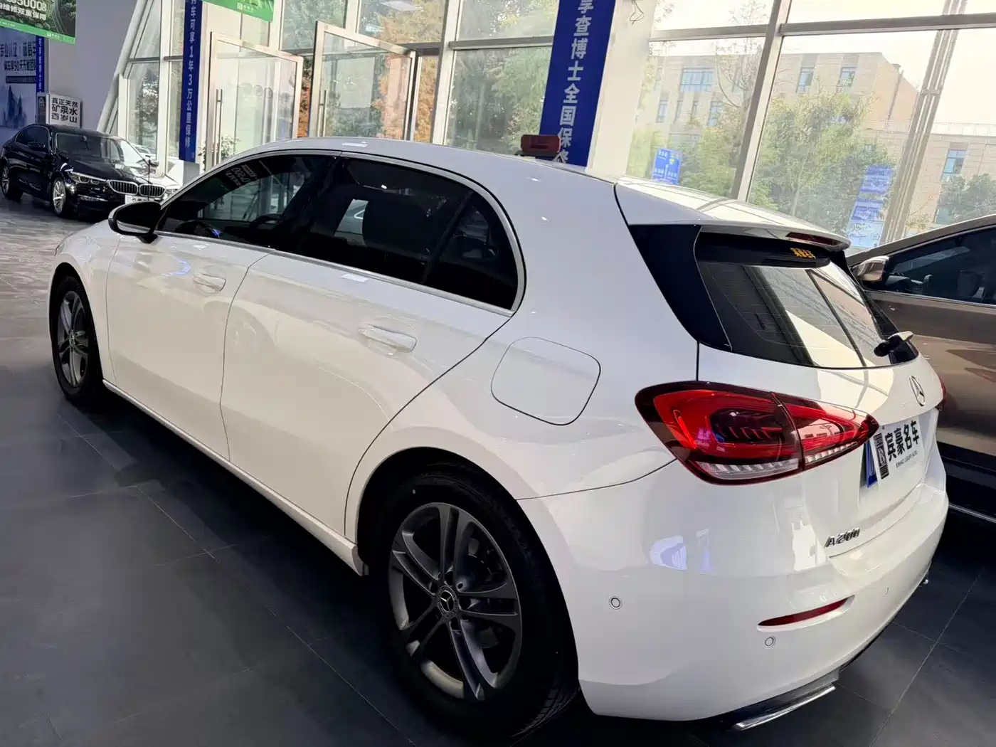 Mercedes-Benz A-Class (Import) 2019 A 200 Dynamic Version фото 5