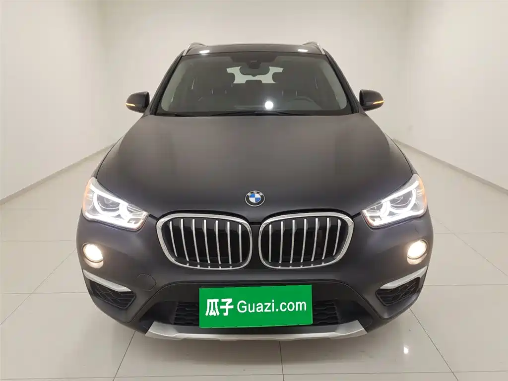 BMW X1 2016 sDrive20Li Luxury Model фото 3