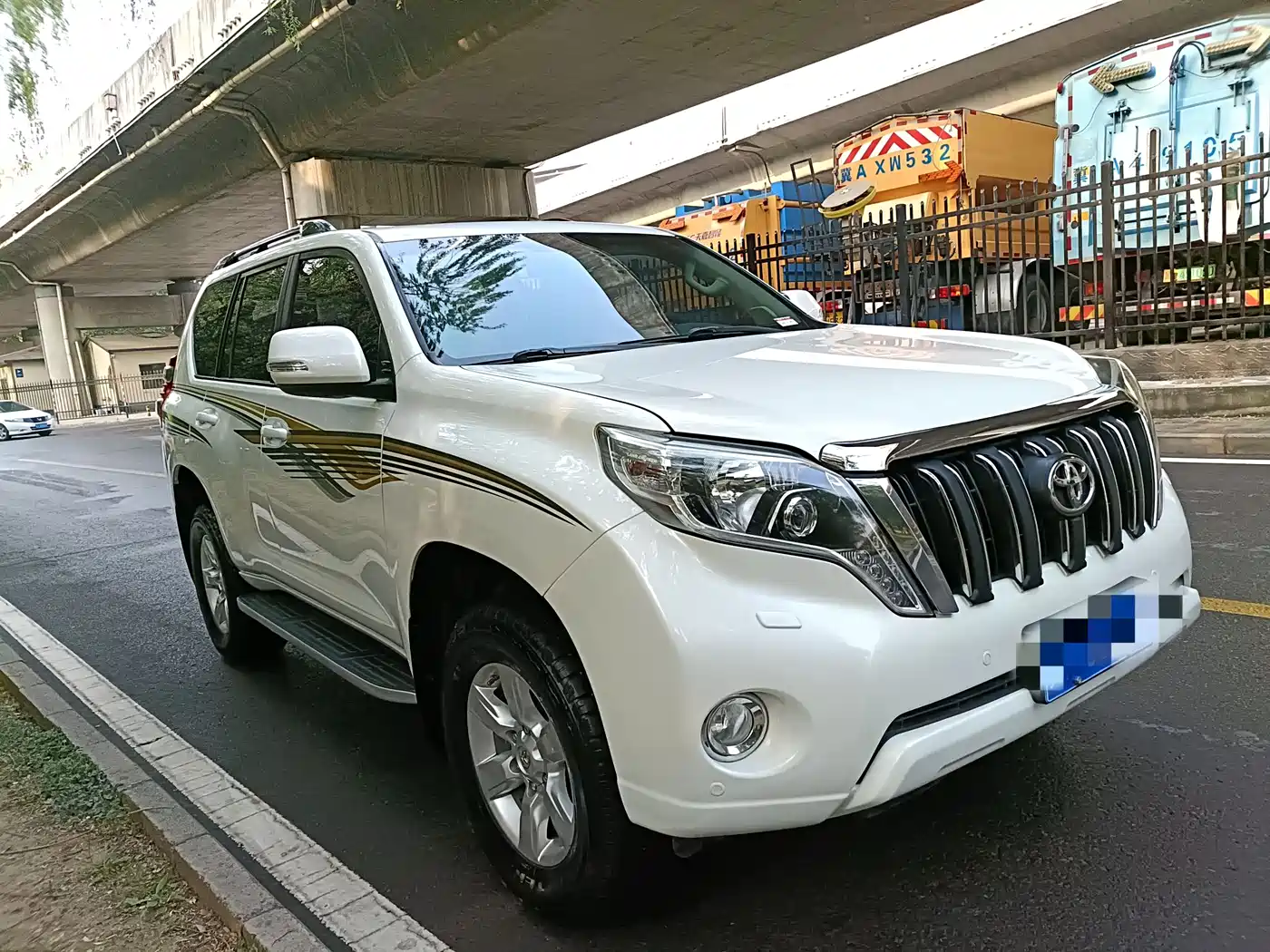 Toyota Prado 2016 3.5L Auto TX-L фото 3