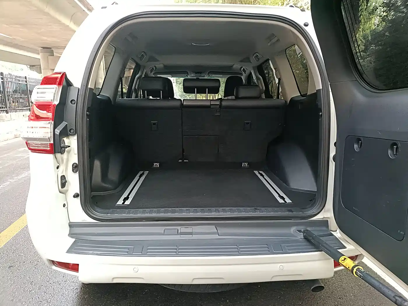Toyota Prado 2016 3.5L Auto TX-L фото 12