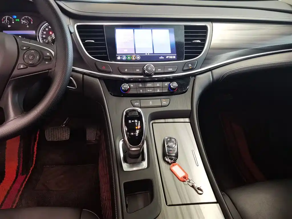 BUICK LACROSSE