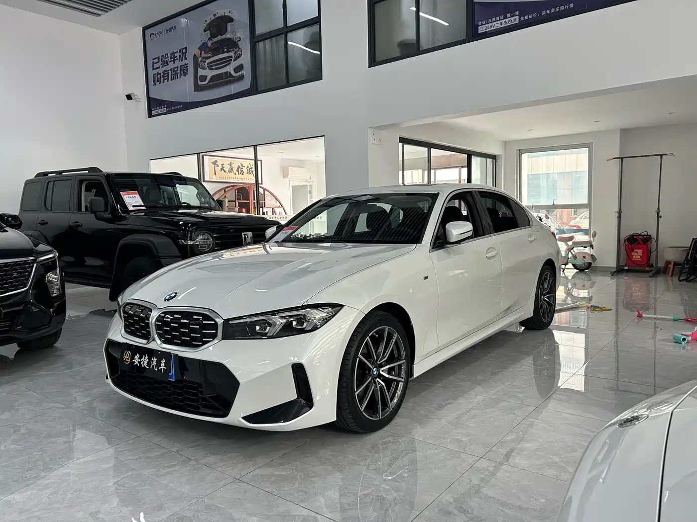 BMW 3 Series 2023 325Li M Sport Package