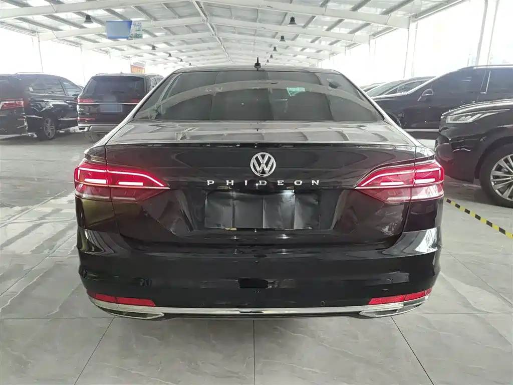 Volkswagen Phideon 2019 380TSI 2WD Business Edition China VI фото 6