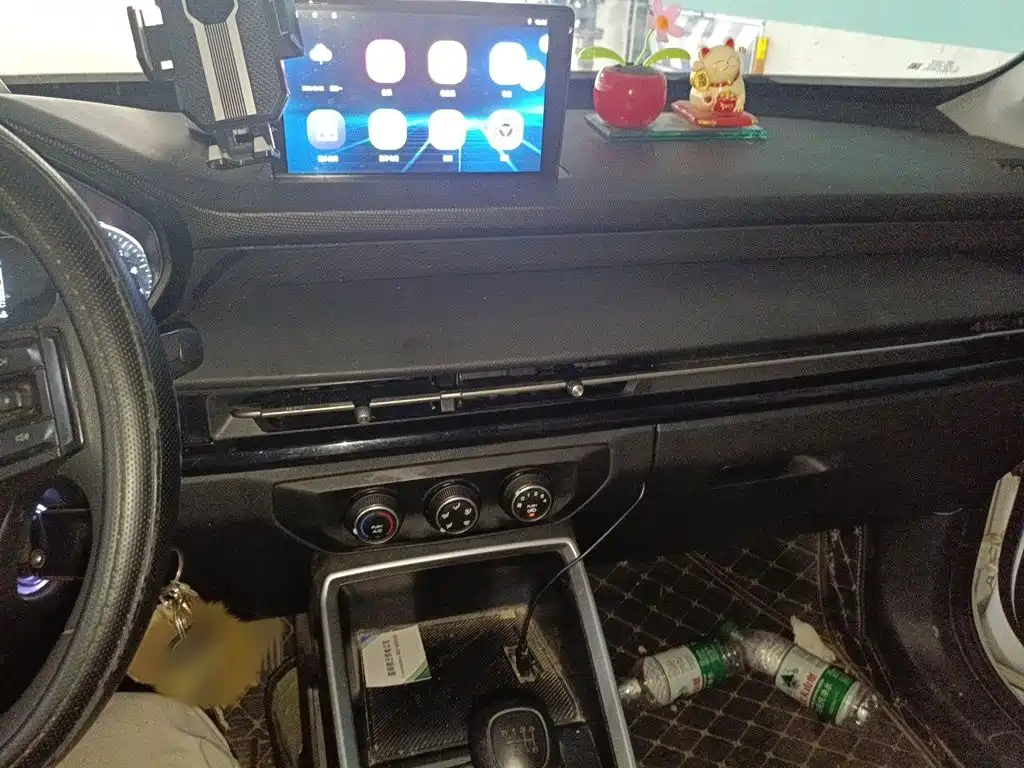 Wuling Motors Wuling Xingchi 2023 2022 1.5L Manual Freedom Edition