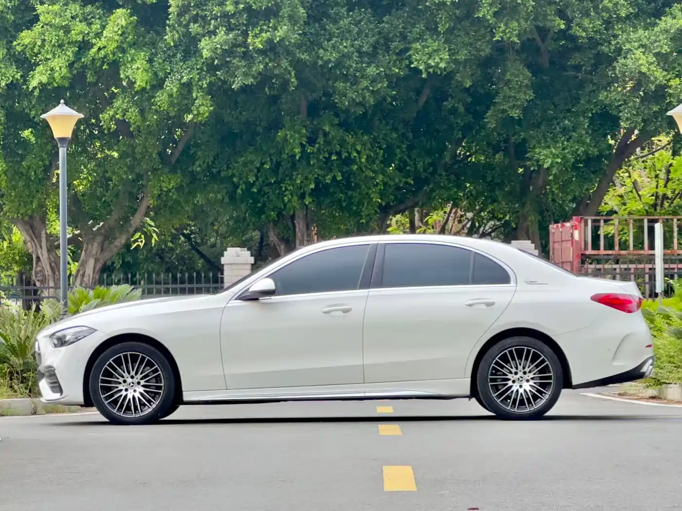Mercedes-Benz C-Class 2023 C 260 L Sport фото 8