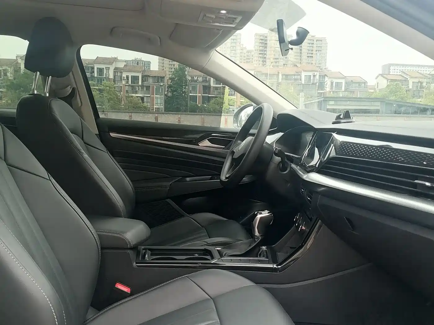 Volkswagen Passat 2020 280TSI Business Edition China VI фото 6