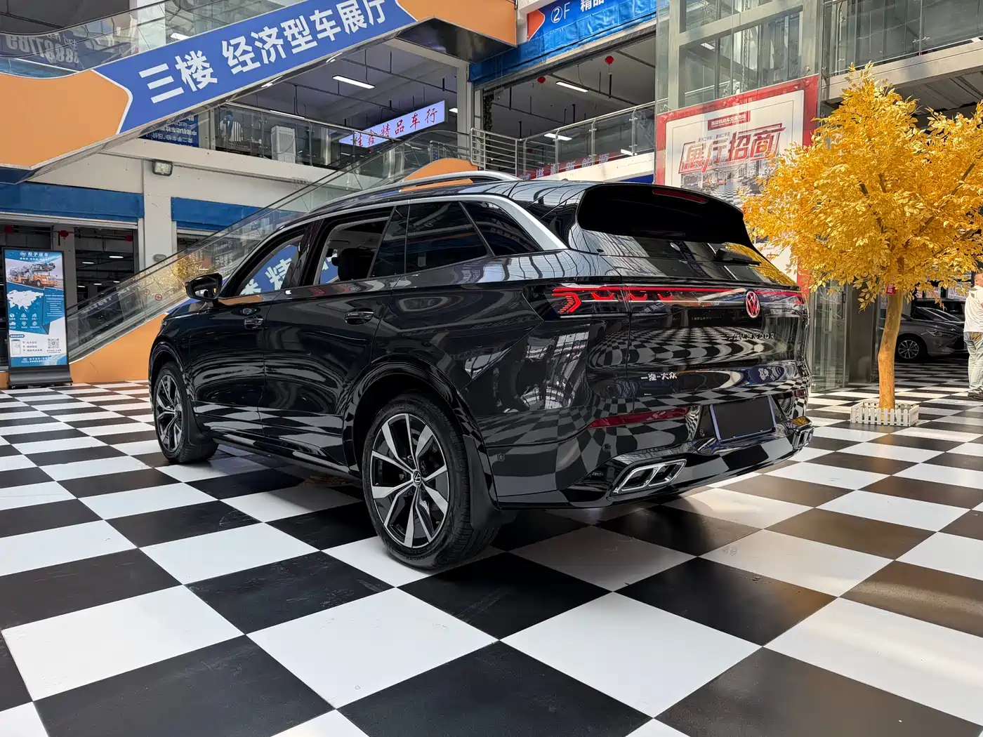 Volkswagen Talagon 2024 Model 380TSI 4WD R-Line Grand Touring Edition фото 18