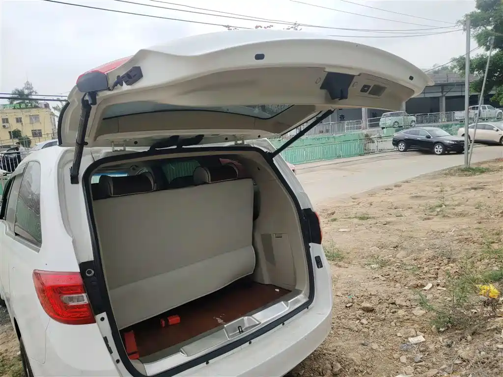 Buick GL8 2018 28T Comfort China VI фото 20