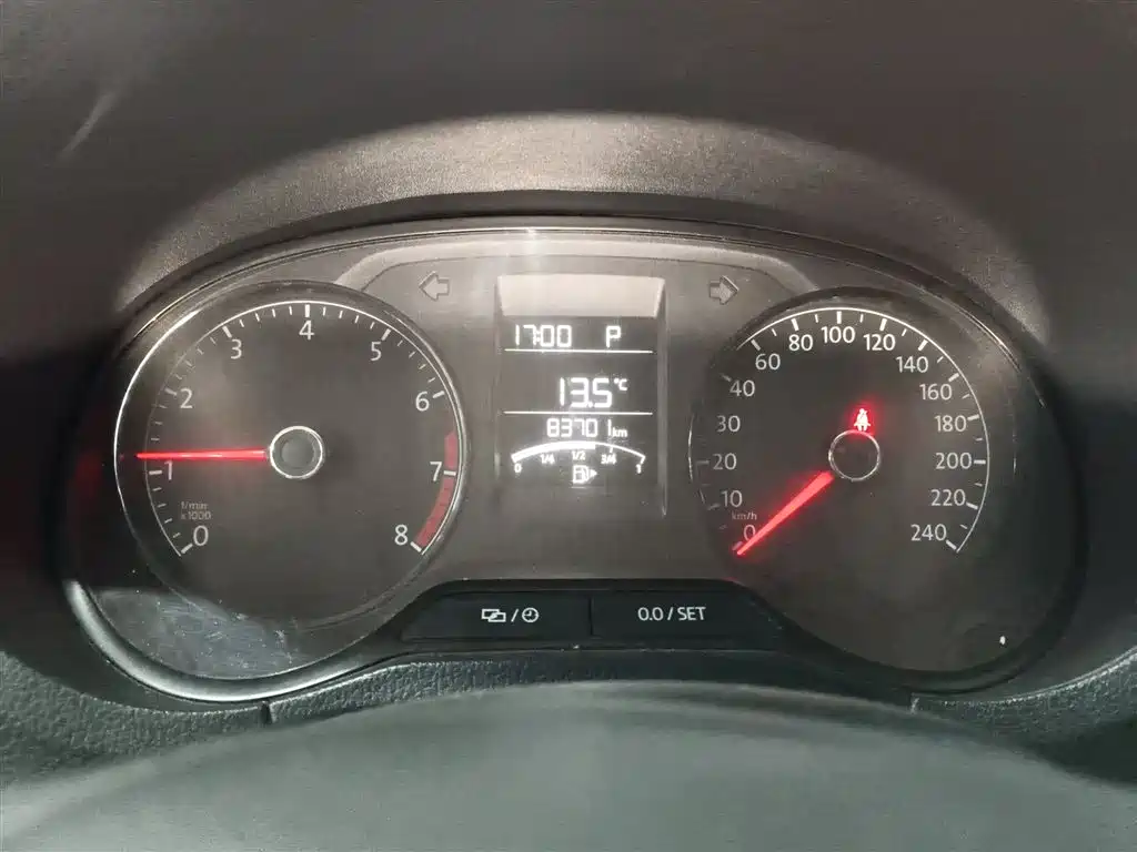 Volkswagen Polo 2018 1.5L Auto Safe Drive фото 4