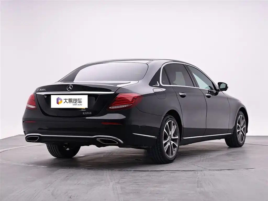 Mercedes-Benz E-Class 2018 Facelift E 300 L Luxury фото 3
