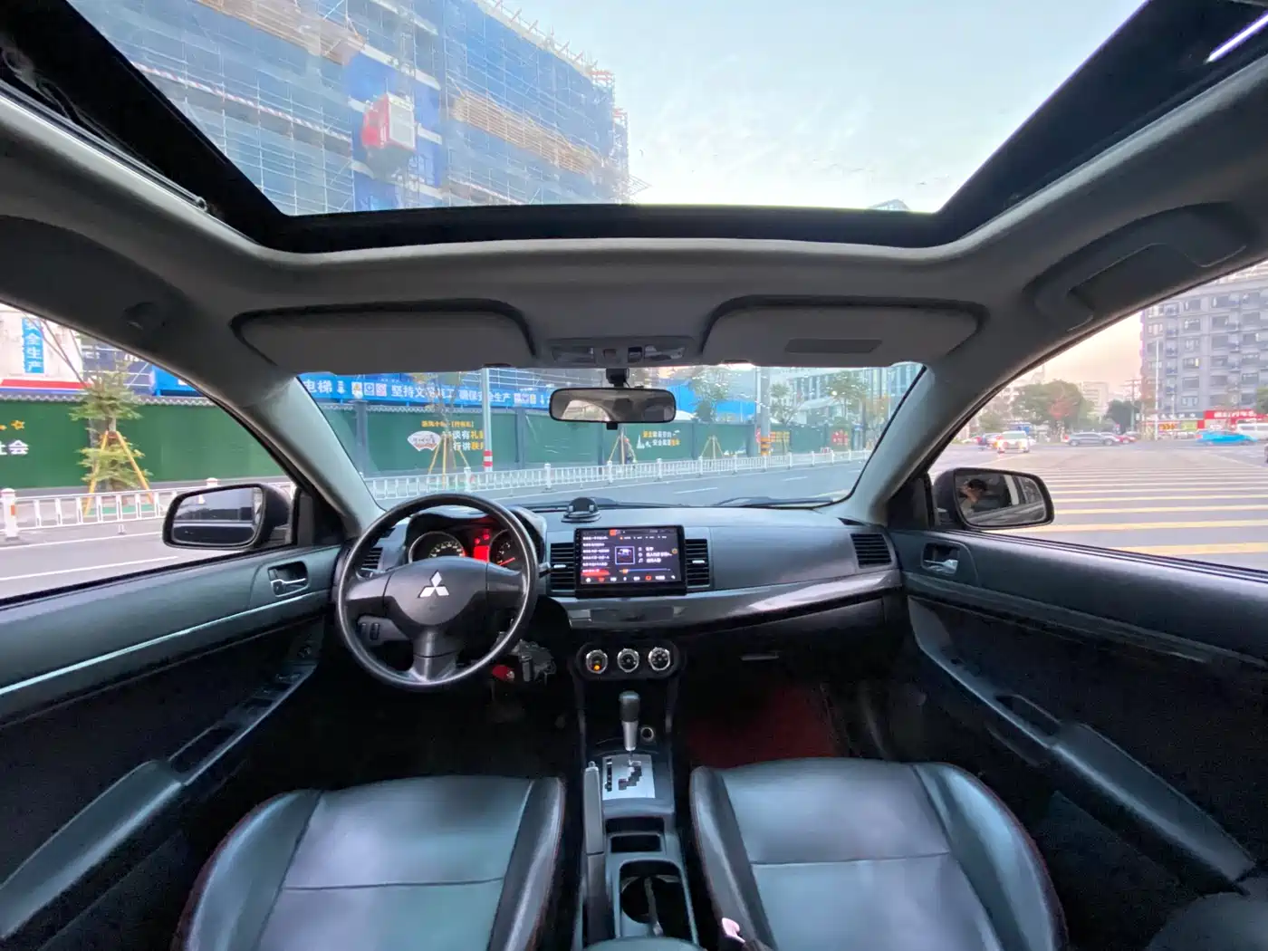 Mitsubishi Lancer EX 2013 ZhiShang Edition 1.8L CVT Luxury фото 8