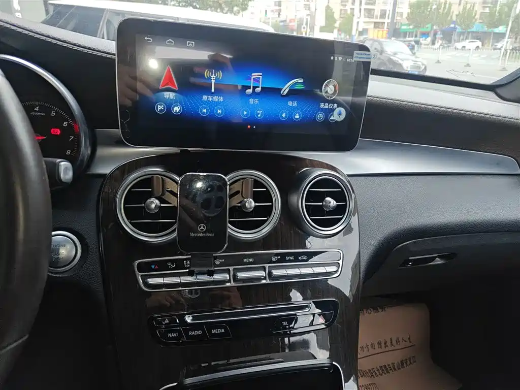 Mercedes-Benz GLC 2019 Facelift GLC 260 L 4MATIC Luxury фото 13