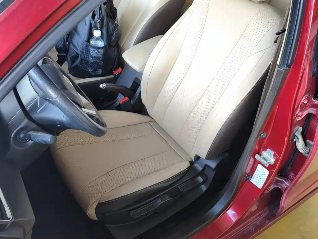 Baojun 310W 2018 2017 1.5L Manual Fashion Edition (China V)