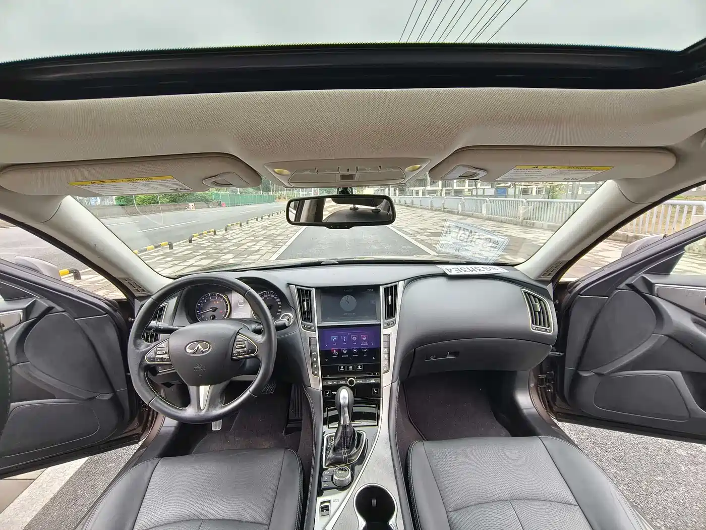 Фото 4 - Infiniti Q50