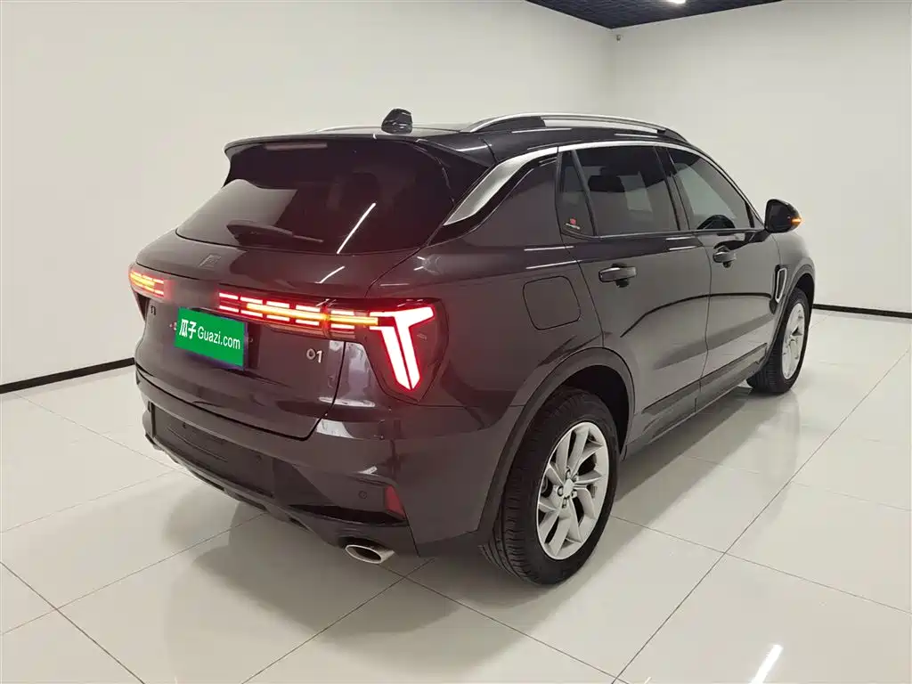 Lynk & Co 01 2023 2.0TD 2WD Asian Games Edition фото 5